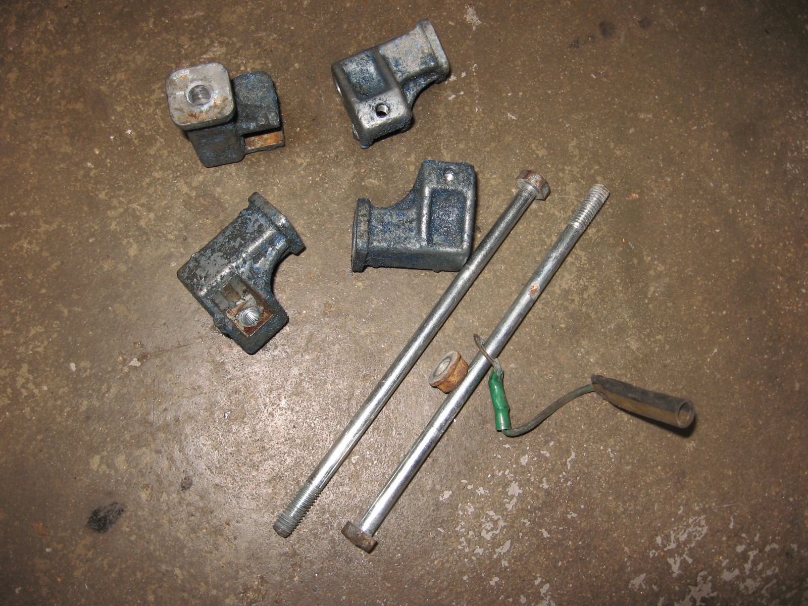 bevestiging bobines aan frame met lange bouten	Cb400f 1975	, 90167-333-000