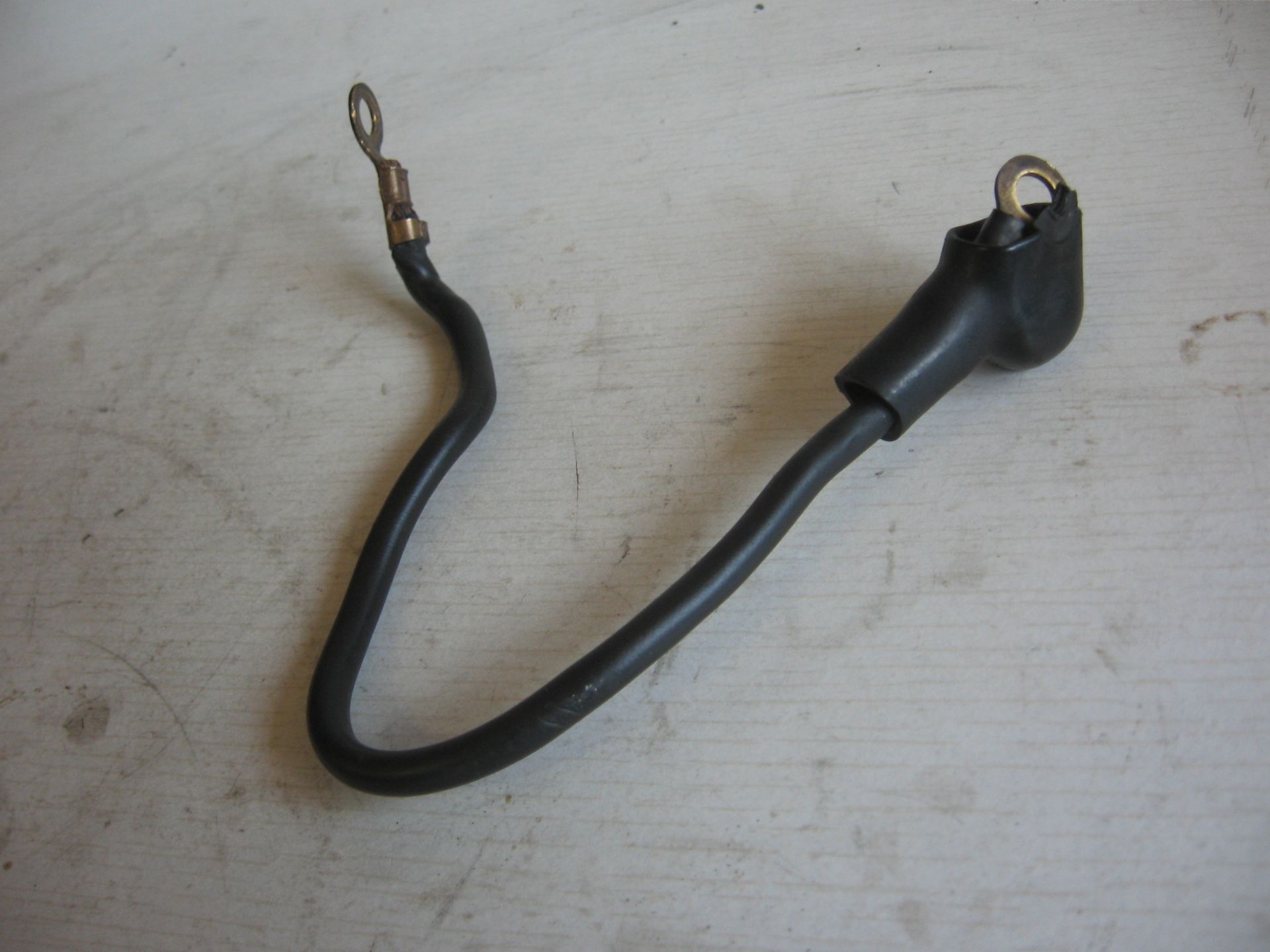kabel van accu naar relais	Gpz500s 1987-2009  	16011-1388