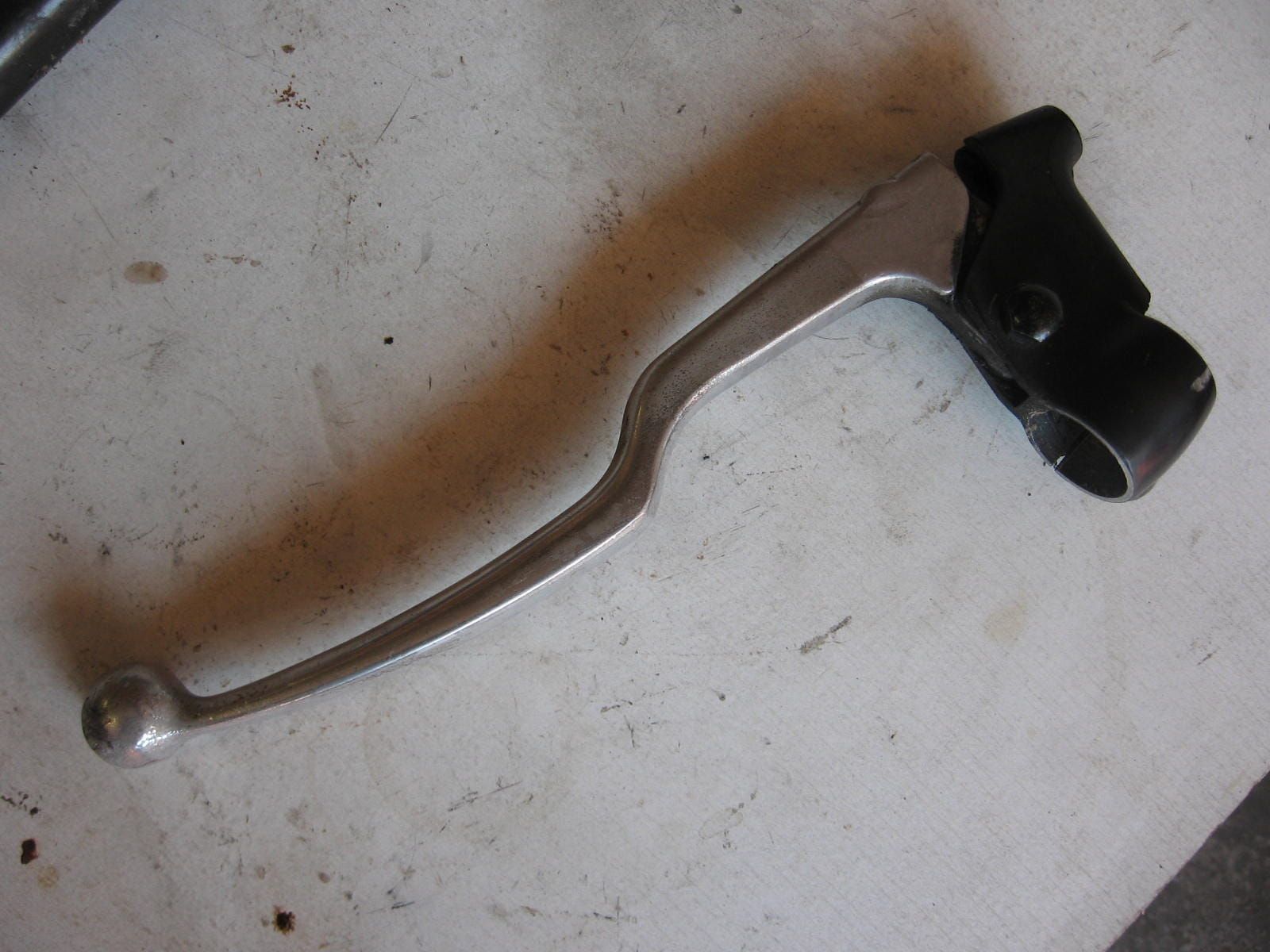 koppelingshevel met houder	Gsx600f 88-96 , gsx750f 1989-96	57500-19c11