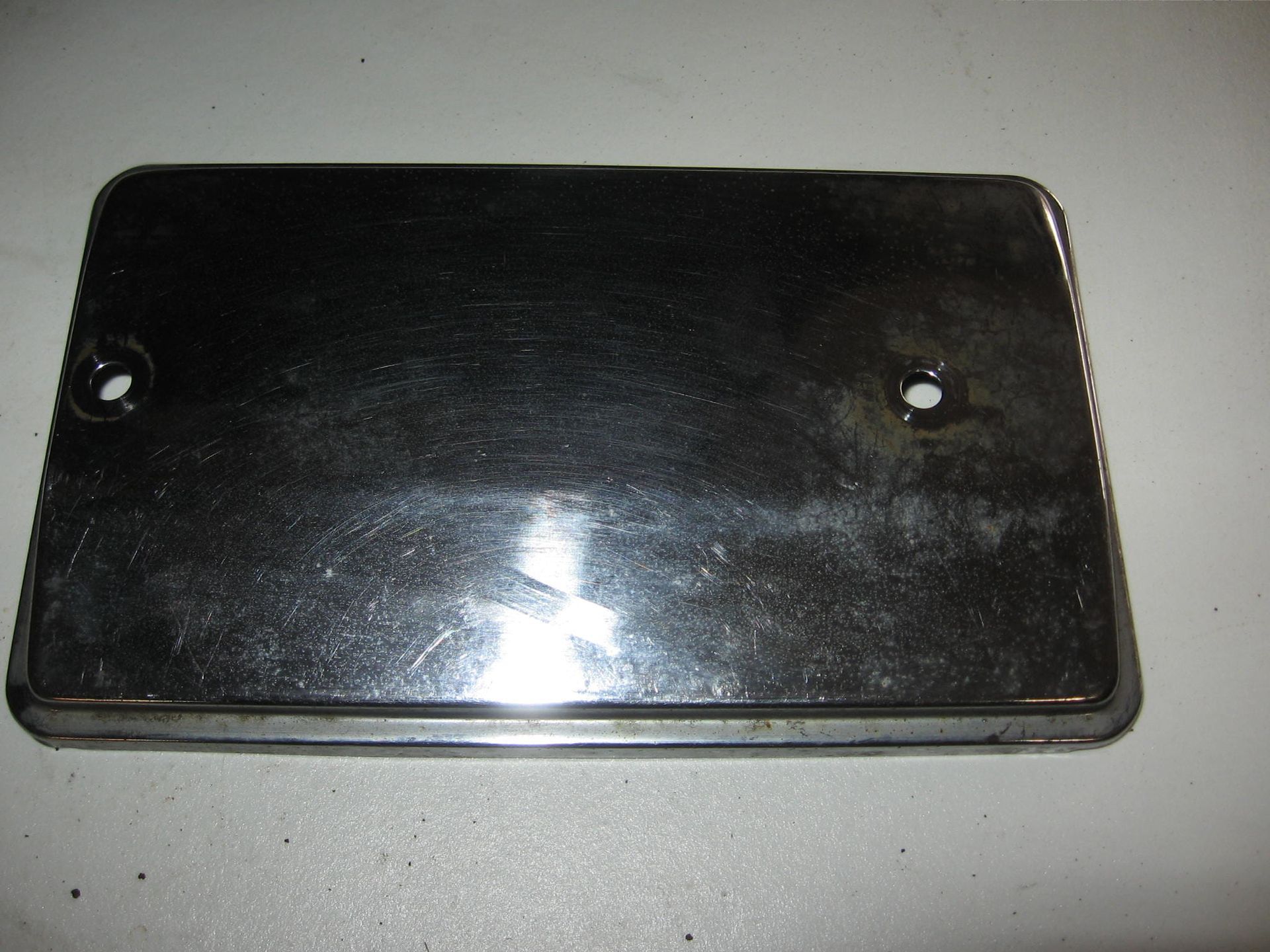 Blok deksel bovenkant  startmotor // cb750 f2 , cb750 1969-1978 , 31280-300-000		, roestig bovenop ,zonder pakking