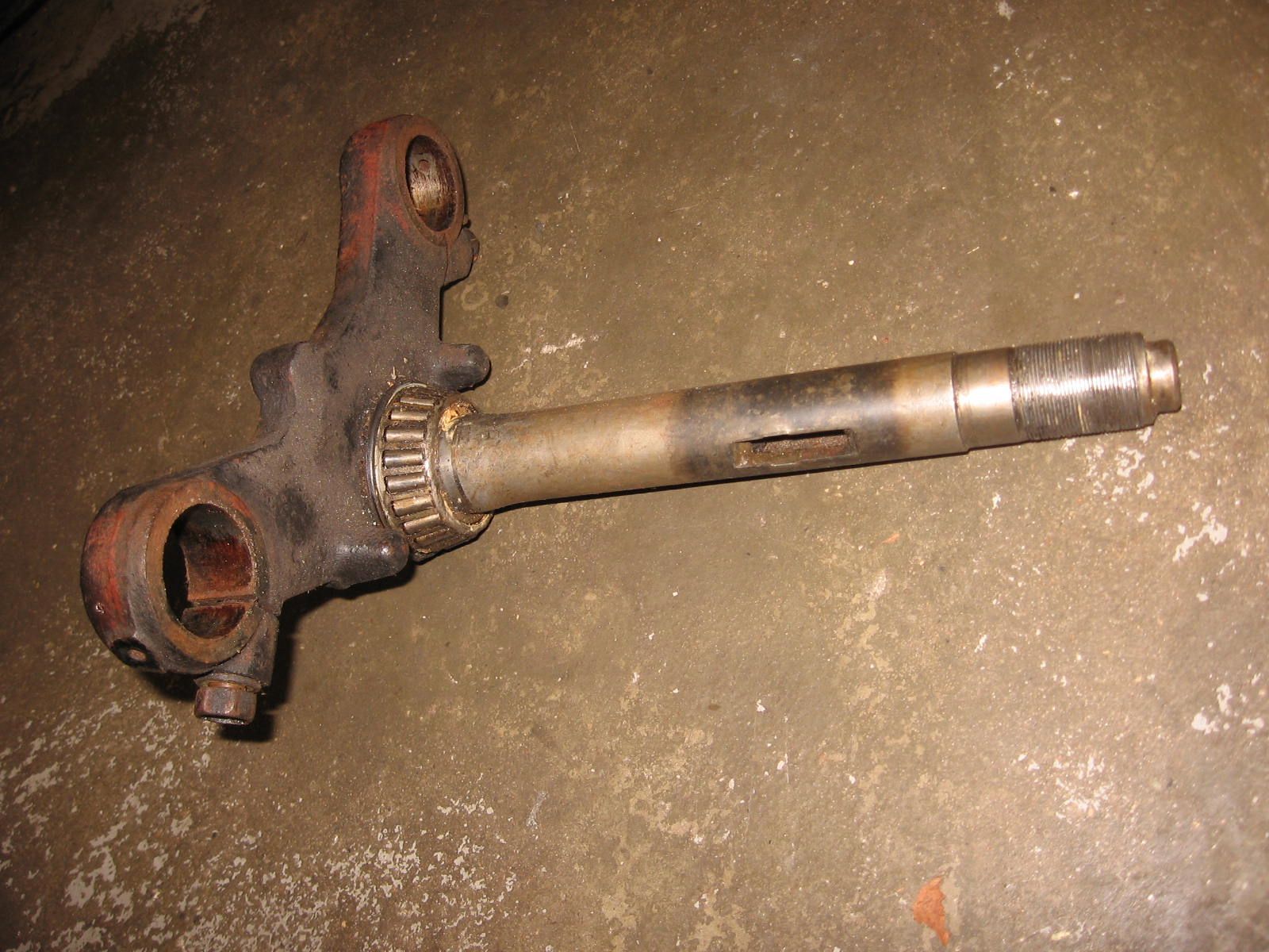 onderste balhoofdplaat , T stuk balhoofd	Gsx400e , gs450 82-88	51400-44851