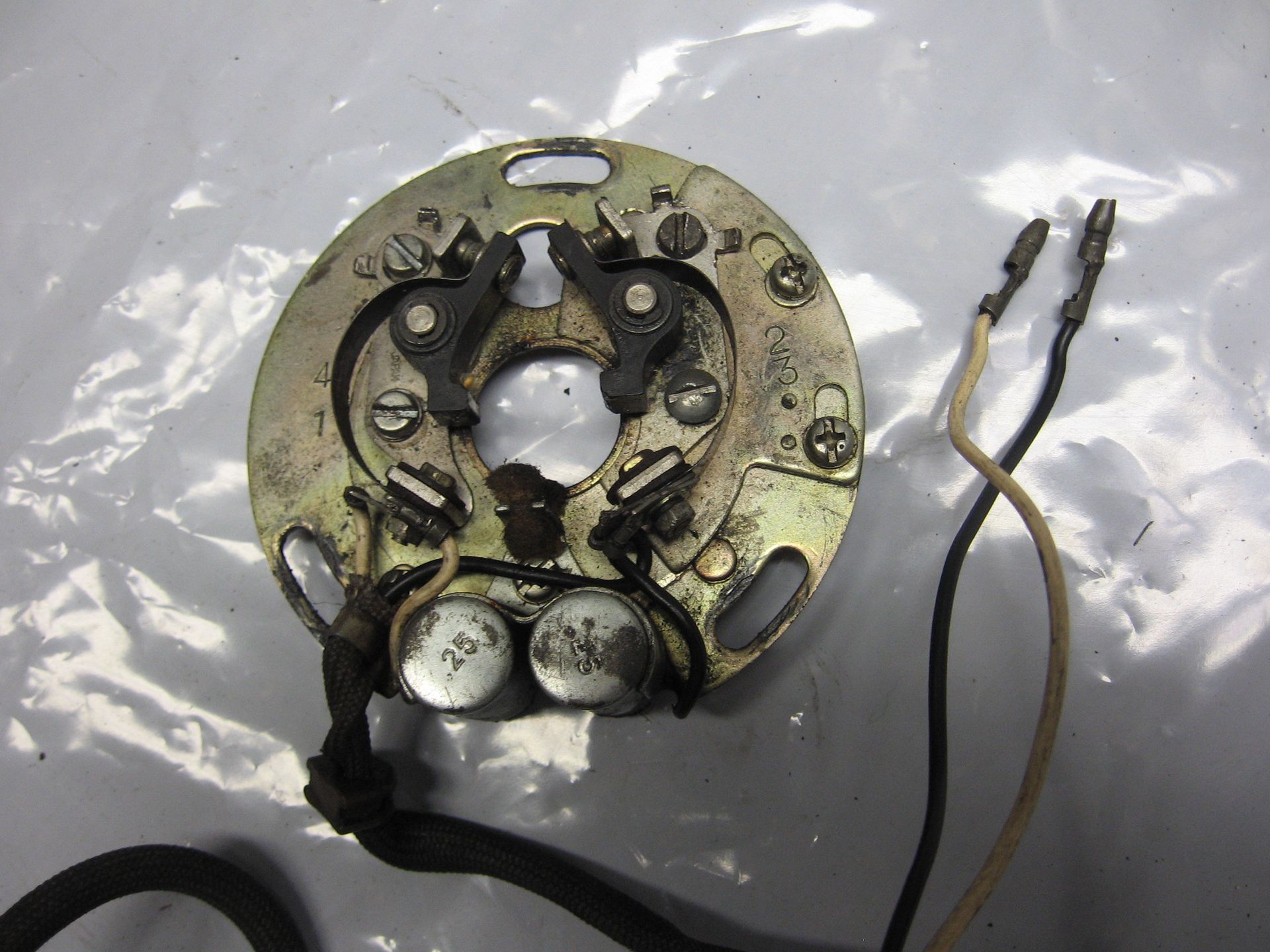 contact breaker (kokusan)	set , gs750 gs550 77-79 ,gs425 79	33110-45020