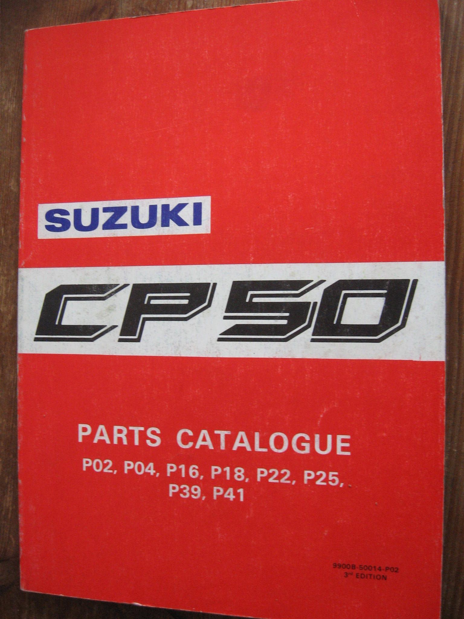 suzuki parts catalogue 3e editie uit 1989	CP50		9900B-50014-P02	taal: engels conditie: als nieuw