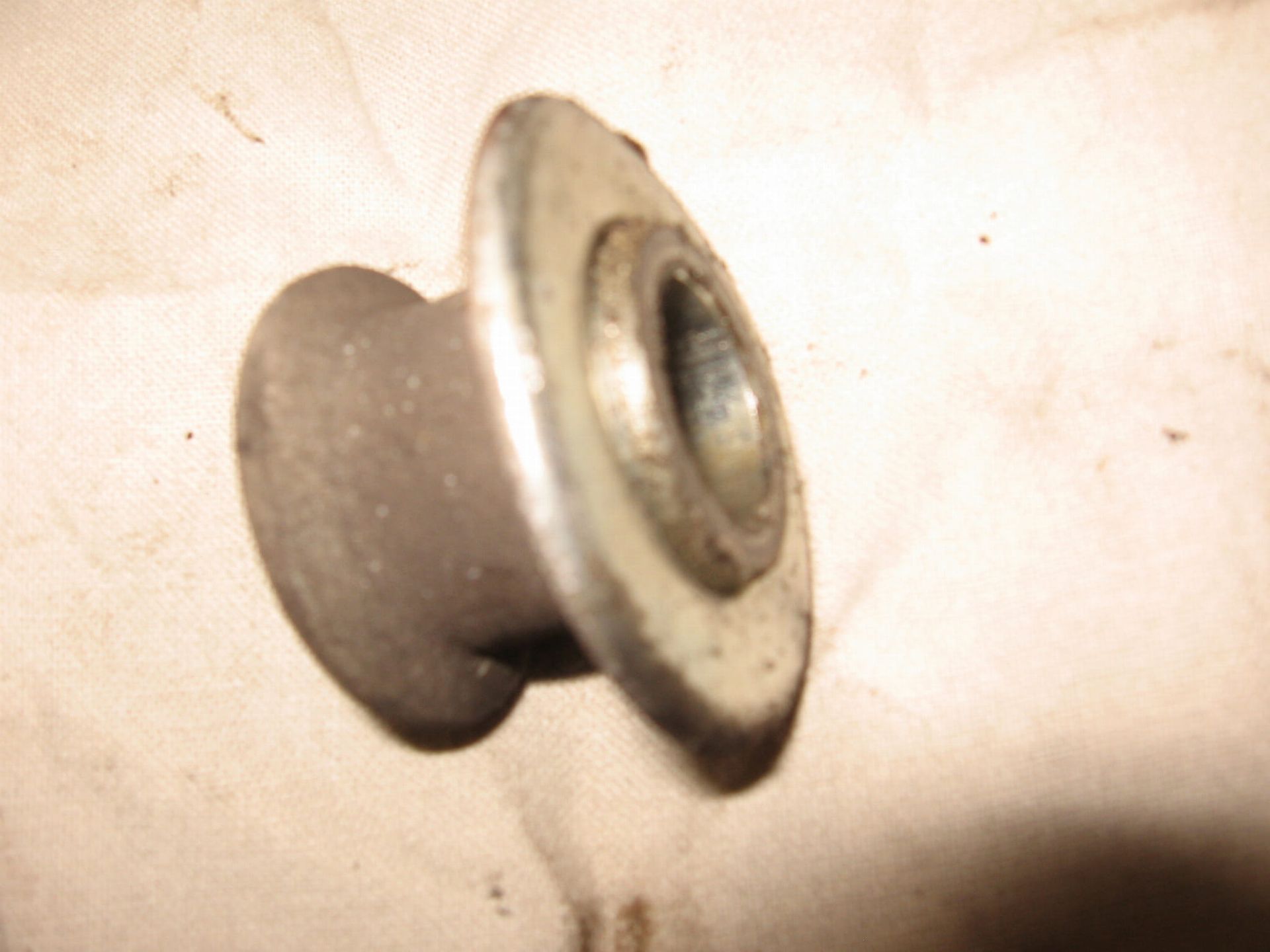 afstandsbus achterwiel rechts	Gsx600f 88-98 	64740-19c00