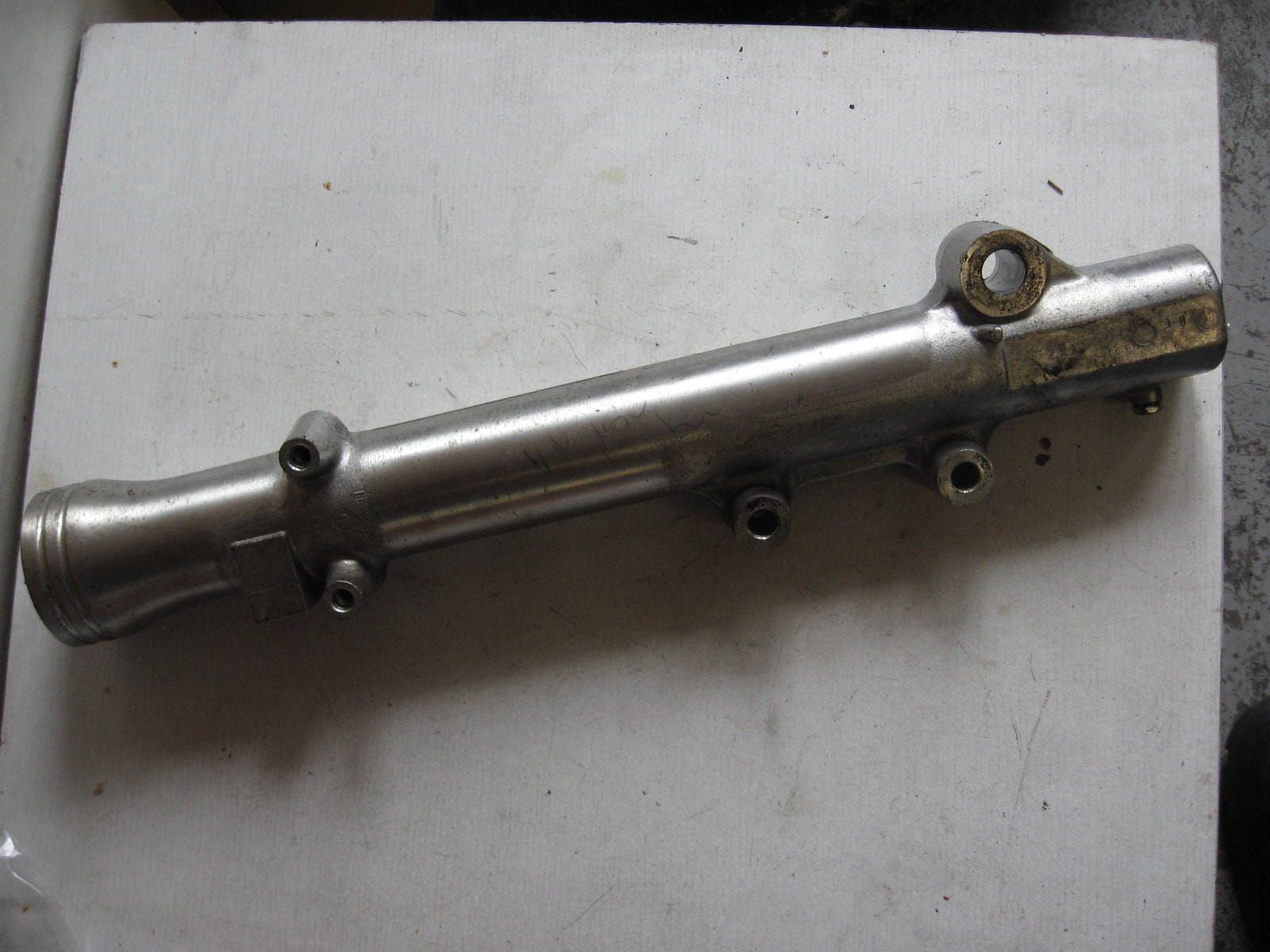 voorvork onderpoot links	Vn750 1986 -2006 vn700 85	44005-1231