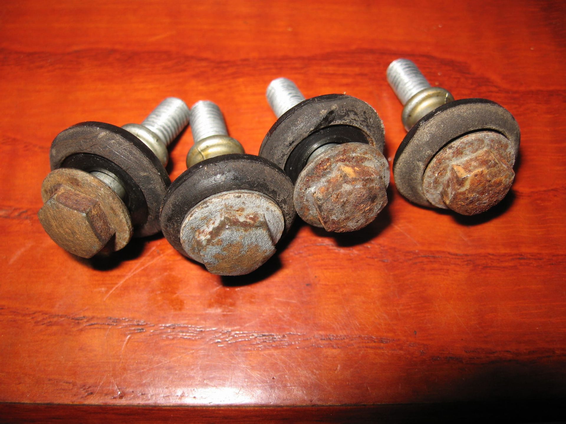 4x bout krukasdeksel	K75 k100 84-96	11141460331