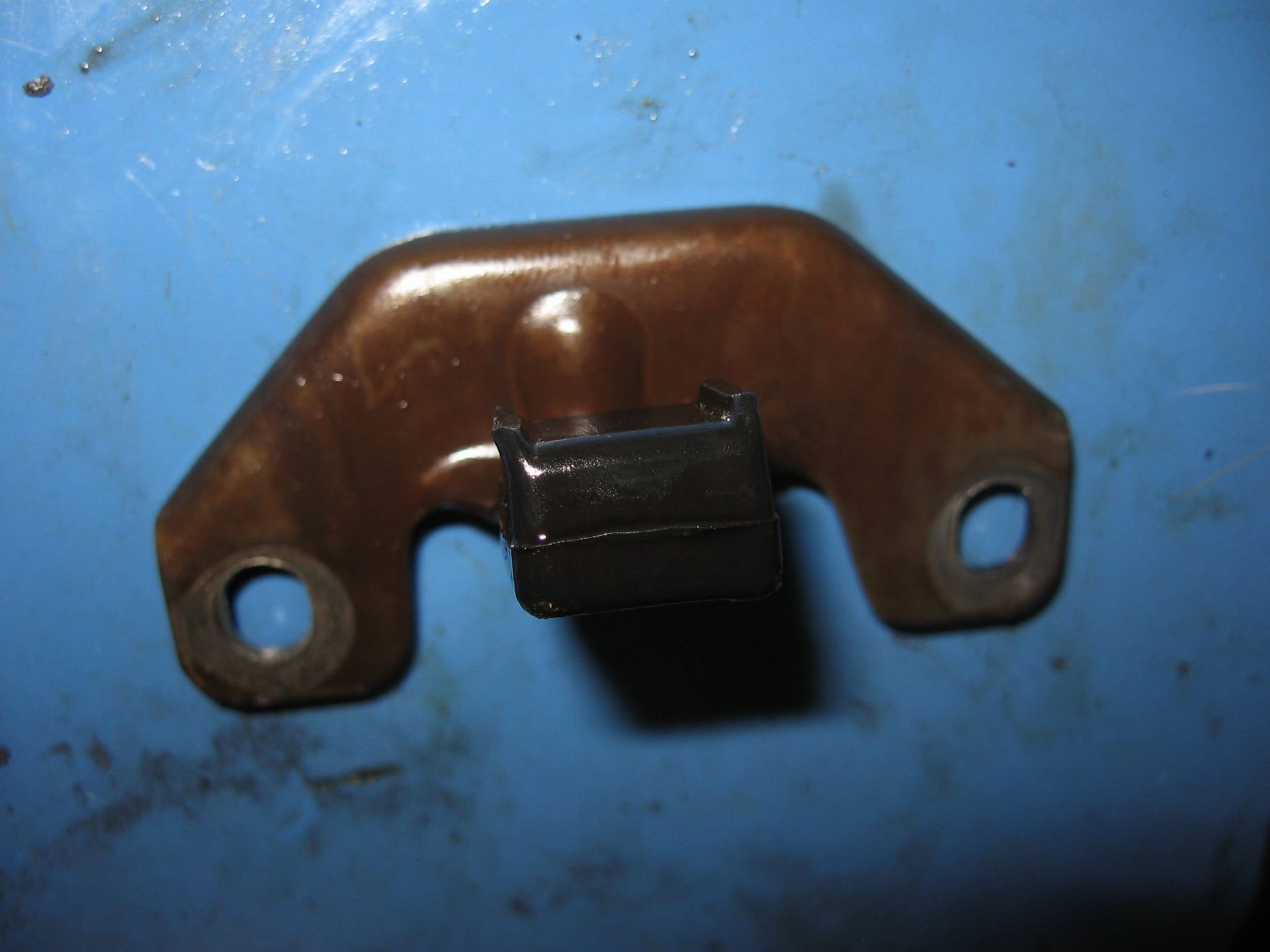 houder aan de bovenkant nokkenaskettingspanner 	Cb750  79-82 	14521-425-000
