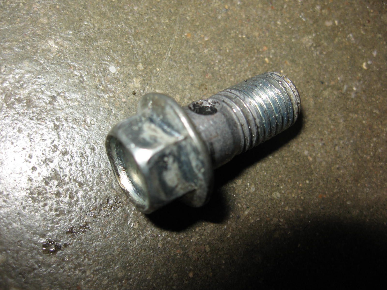 banjobout voorremklauw M10x21x1,25	Xt600 1984-94	90401-10034