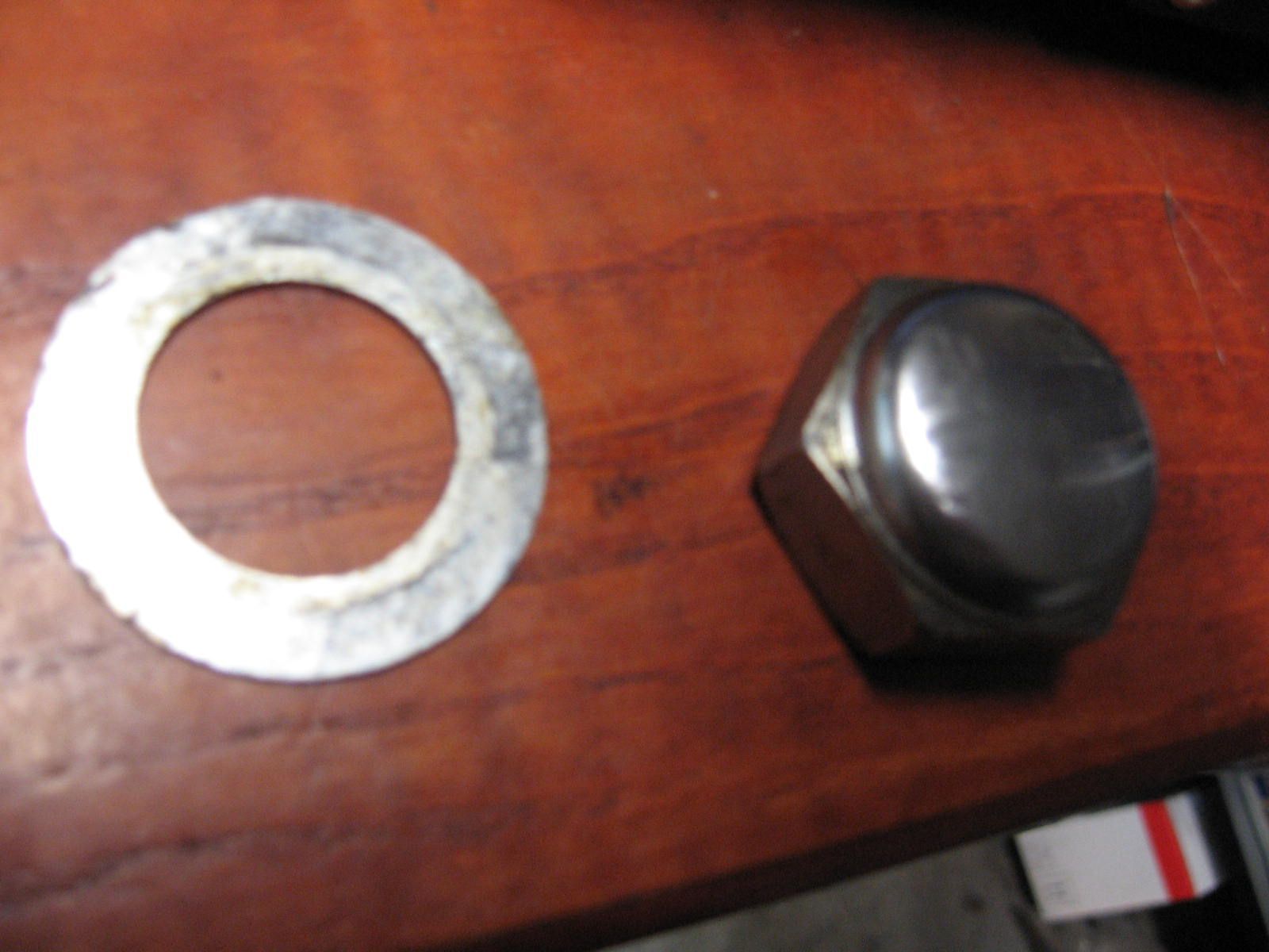 dopmoer bovenop balhoofdas	cb250 R 1991-07	90304-159-000