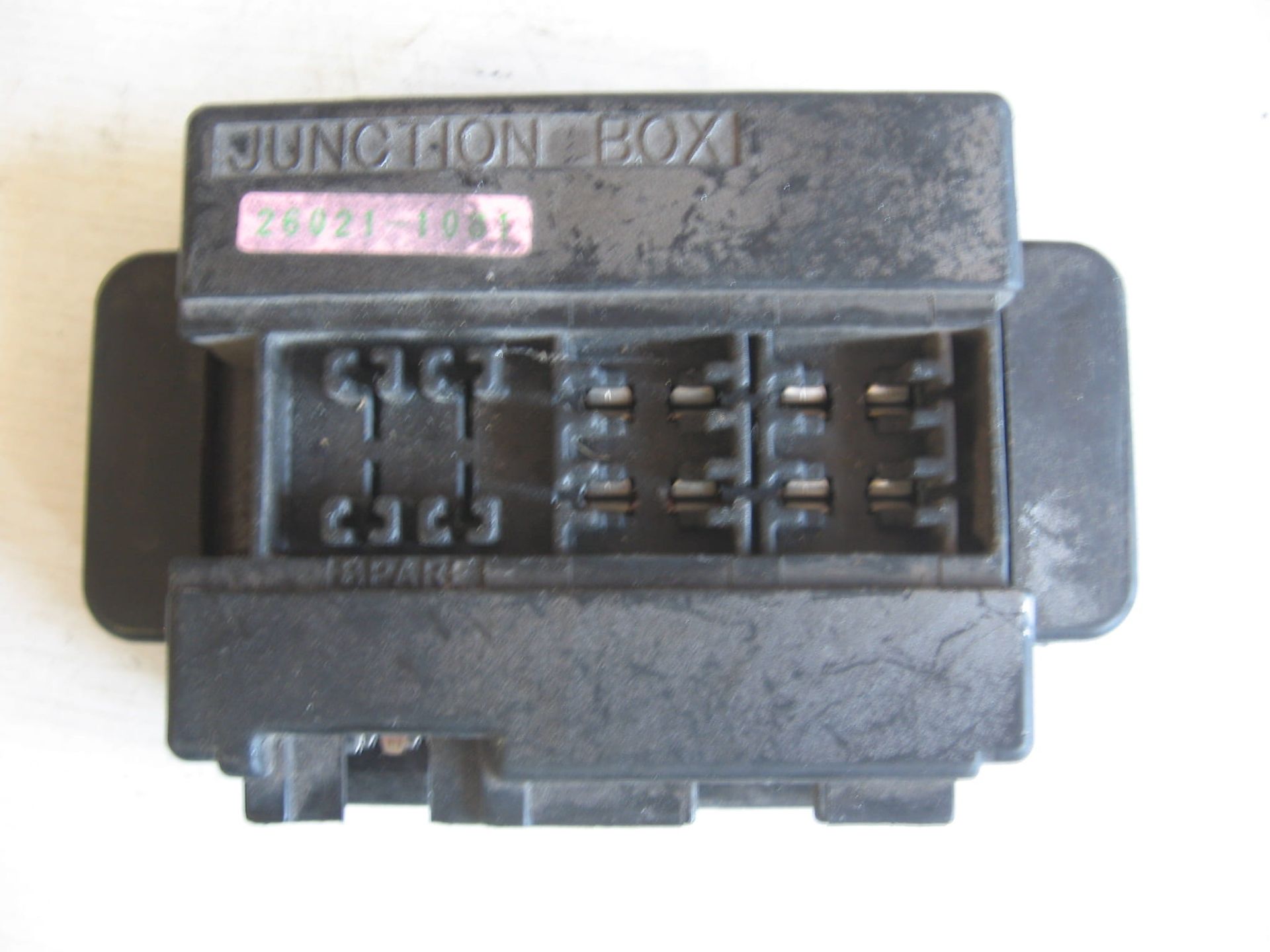zekering en relais kast	( 26021-1081 ) , Gpz500s 1987-89 , ex250 1986-89 , zzr600 88-89	59416-1059
