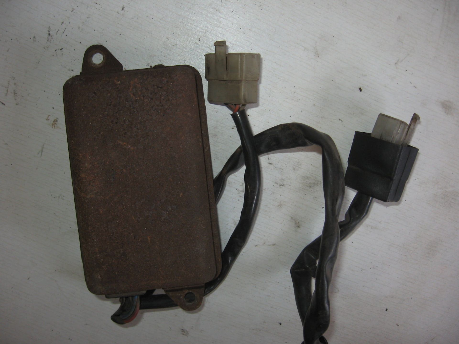 CDI , ontstekingsunit 	TR1 , xv750H,J 1981-82 , xv920 1982	4x7-82305-21