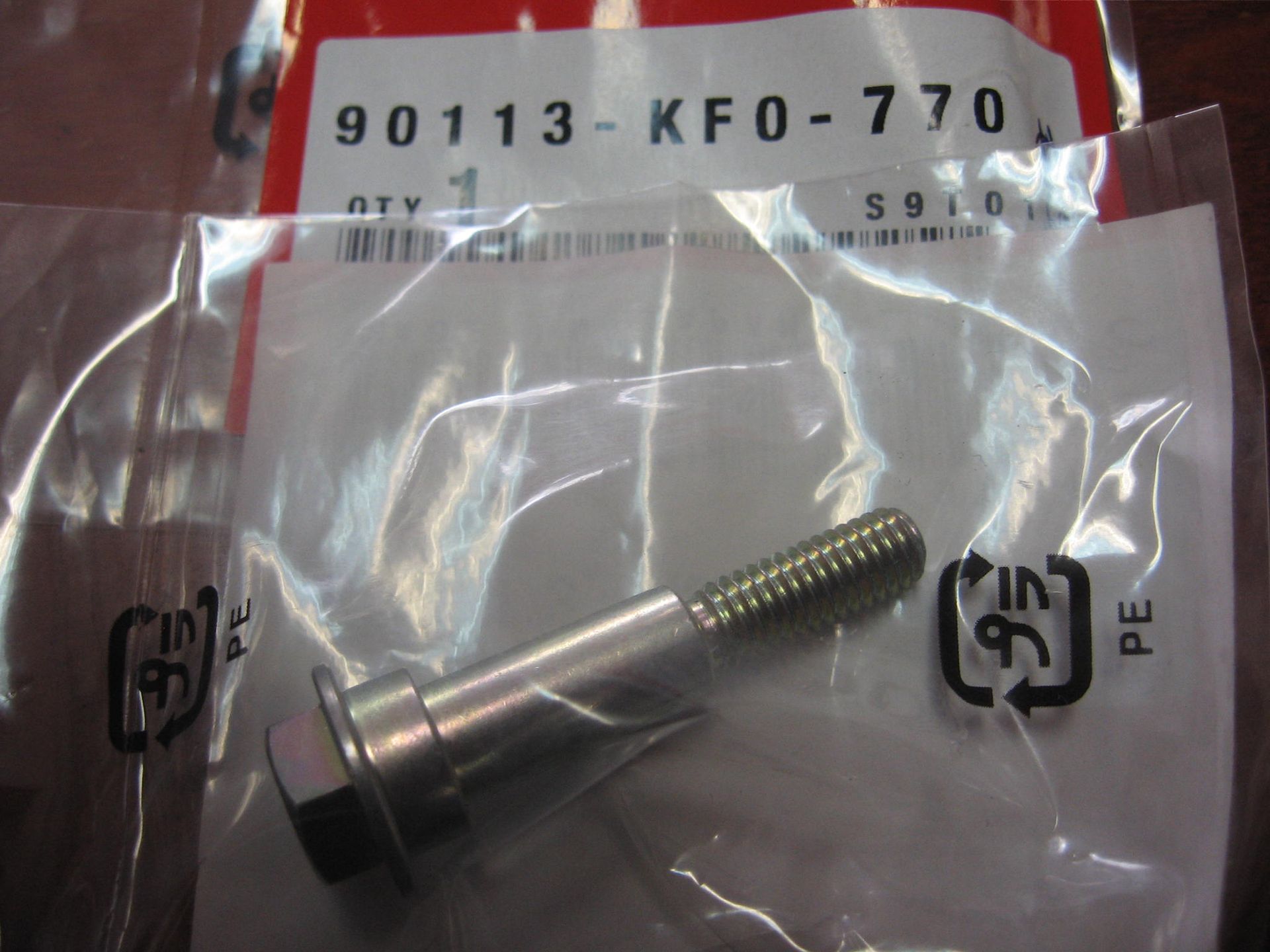 bout bevesteging hevel // XR modellen 1984-2013		oem		90113-kf0-770