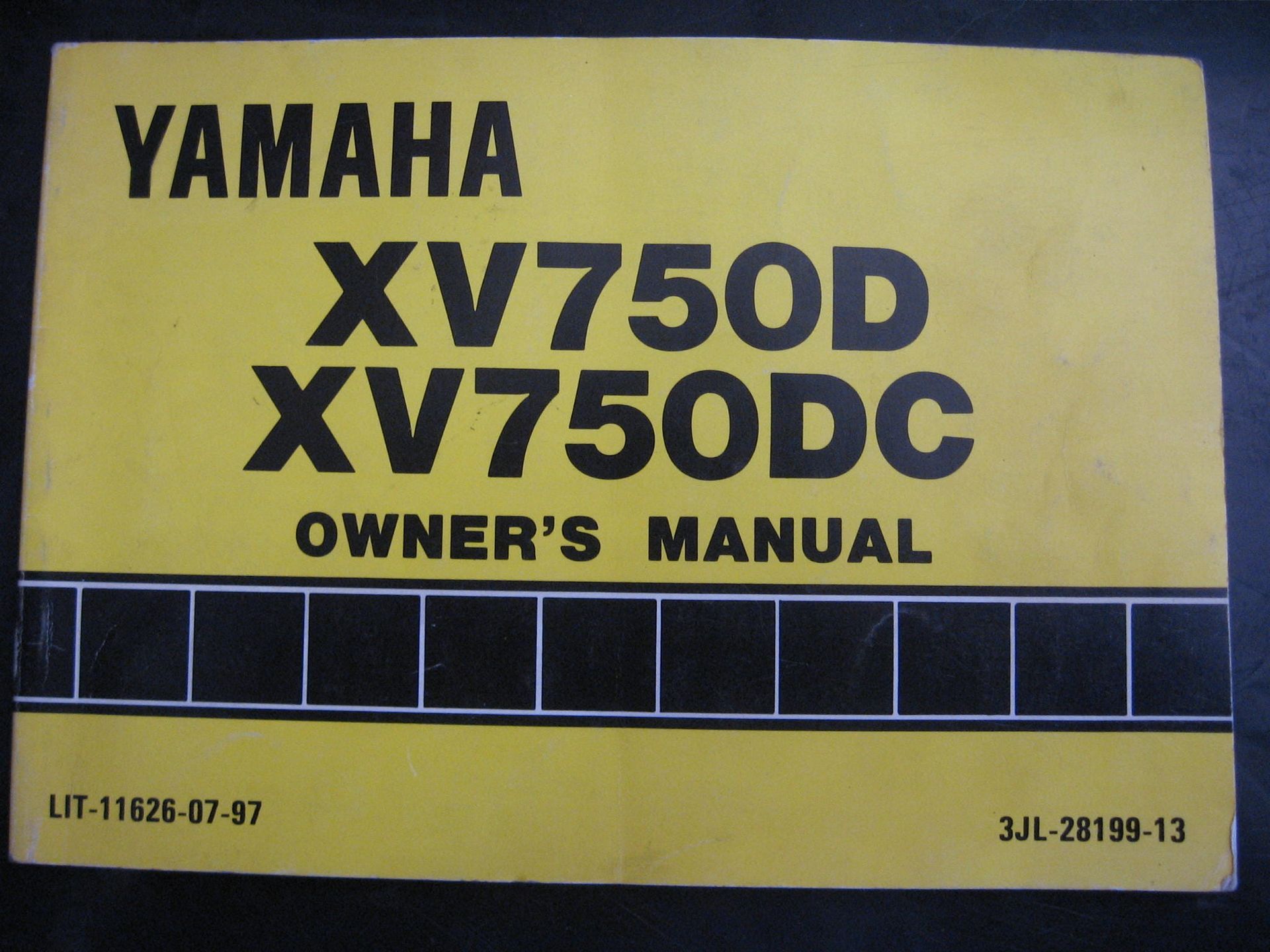 Yamaha owners manual uit 1991	xv750D DC		3jl-28199-13	taal: engels conditie: als nieuw