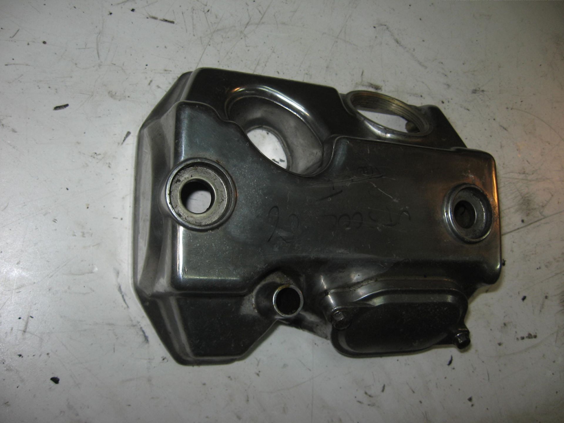 kleppendeksel achter // VT500c 1983-86 12320-mf5-000
