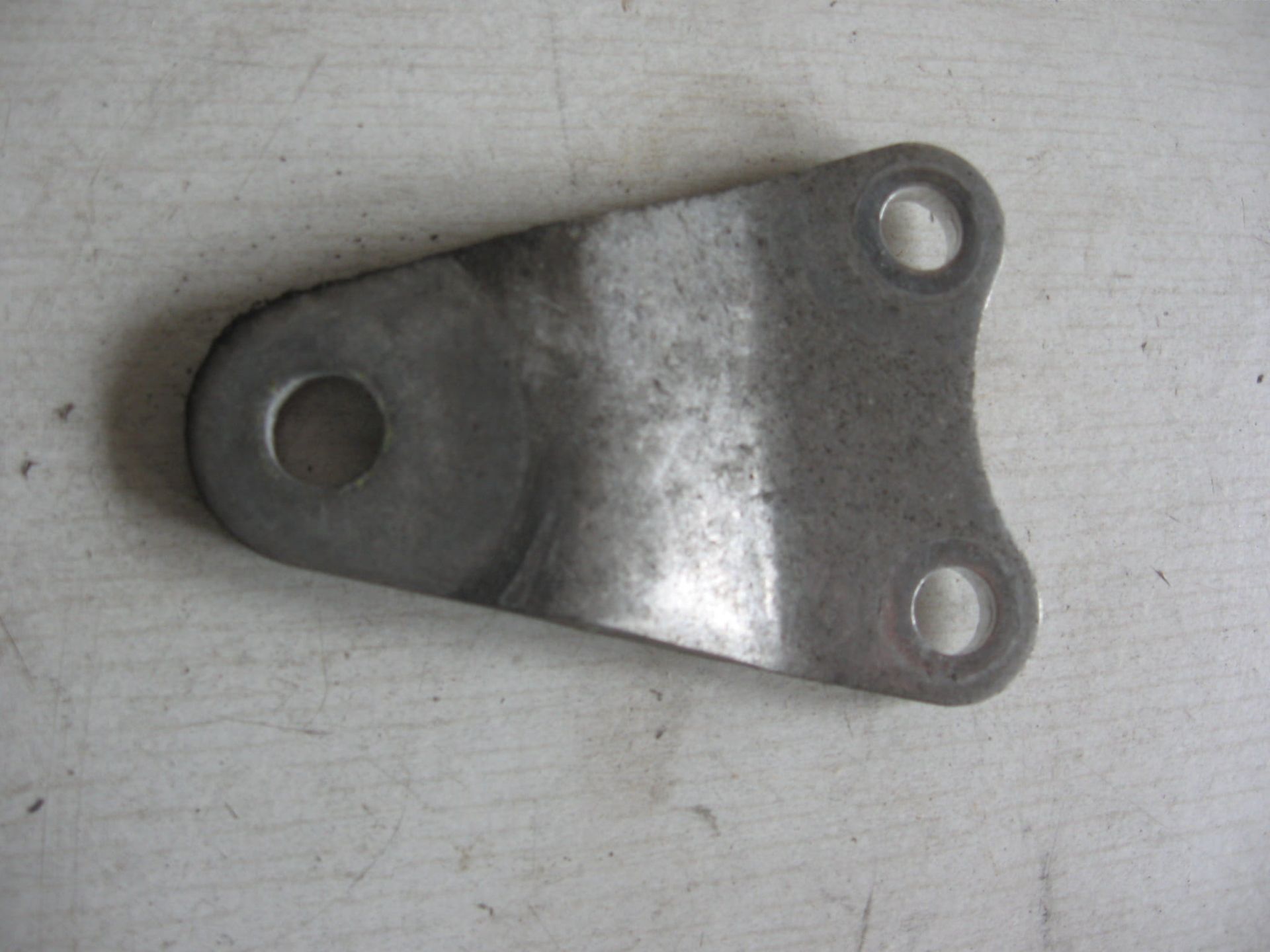 plaat montage blok voorkant ,links /rechts 	Cbr900rr 1992-97	50355-mw0-000