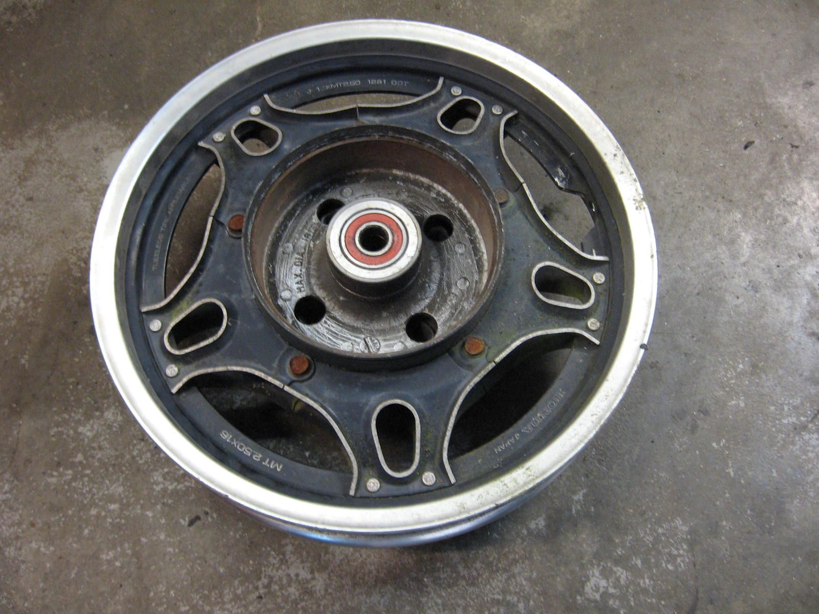 achterwiel	Cb650sc 82	42650-460-841	42650-460-840