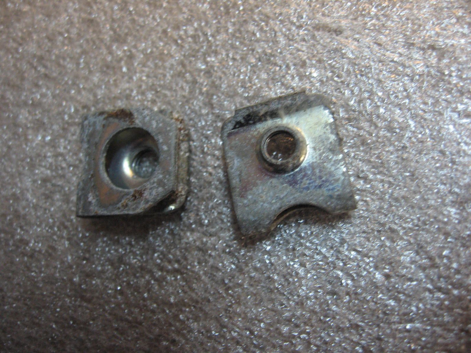 2x clip bevestiging achterlicht , clipmoer 5mm	St1100   	90322-mm5-000