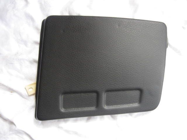 zijkap naast tank ( kneegrip ) rechts- gpx600r 1986-89 / zx600 1988-97 16146-1080