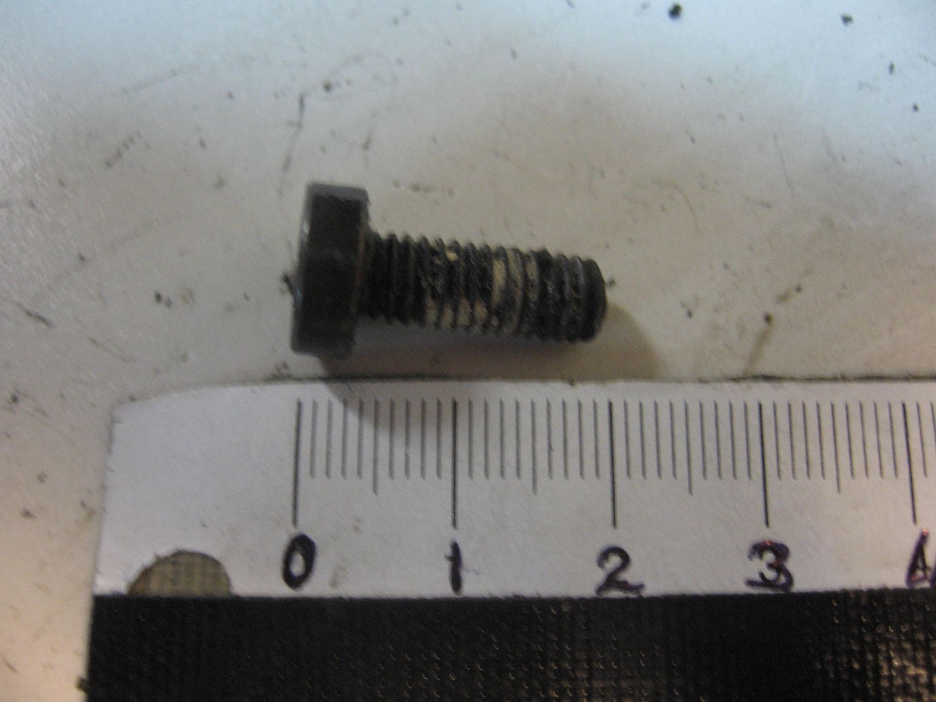 2x boutje torx l20mm -- o.a startkoppeling cb400n		90085-413-781