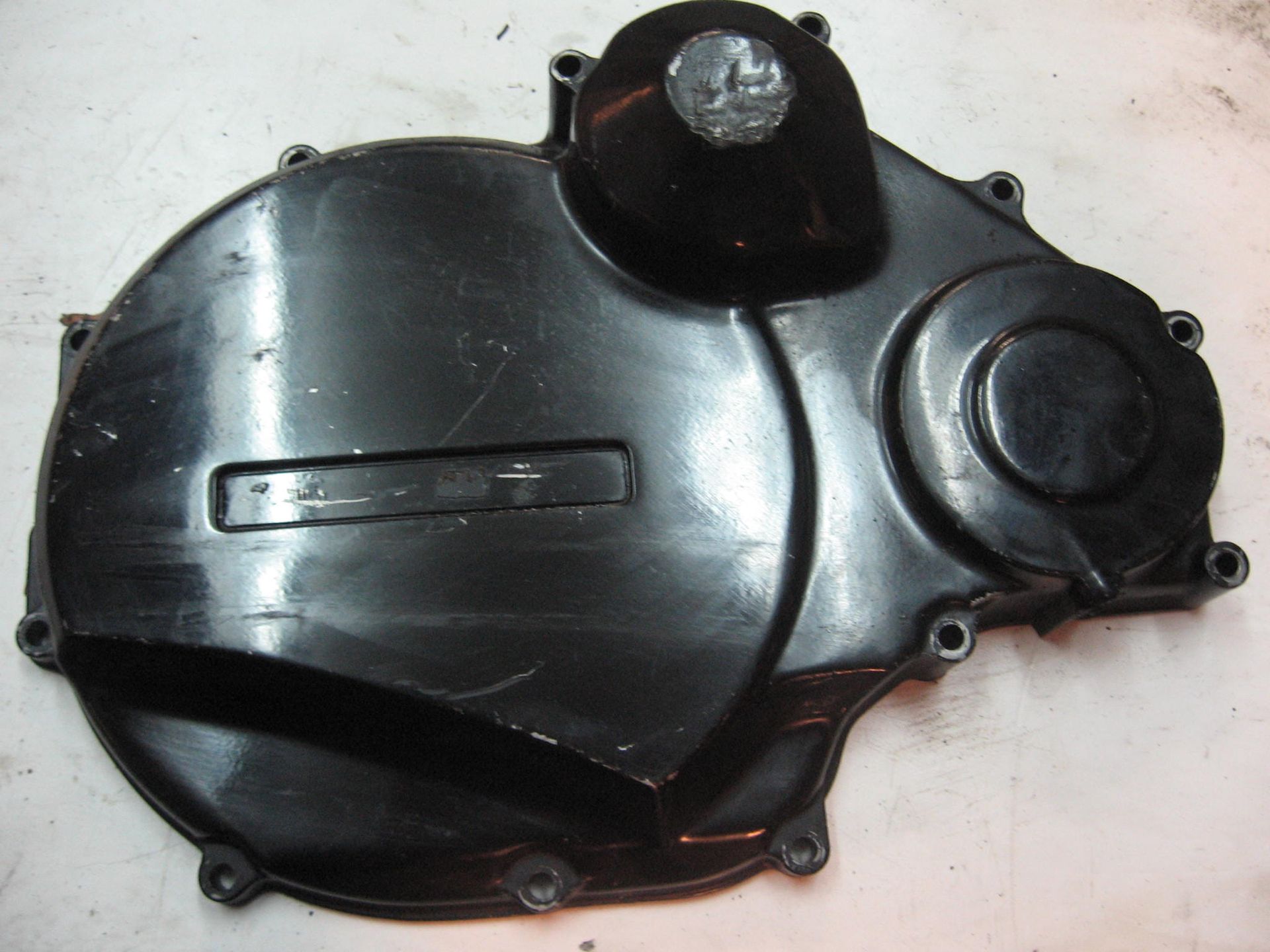 zijdeksel rechts blok , koppeling -- gpz900 1984-86 zx900 a1-3		14032-1179 , krassen startmotor uitstulping