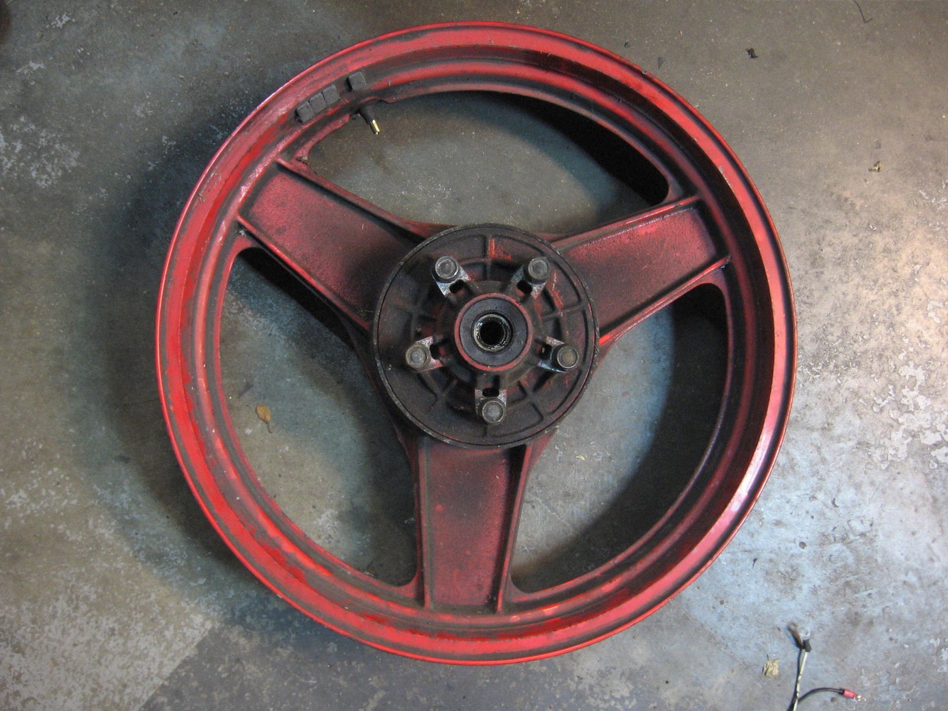 achterwiel  	Vfr400rg 1986	42650-ml0-305