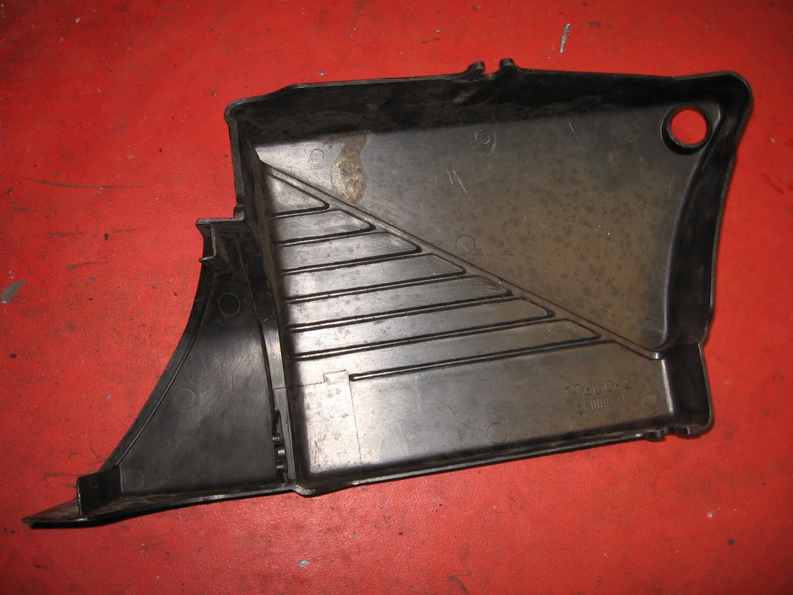 zijkap frame rechts ( 2 delen )	xv920 	10l-21721 + 10L-21731- (2)