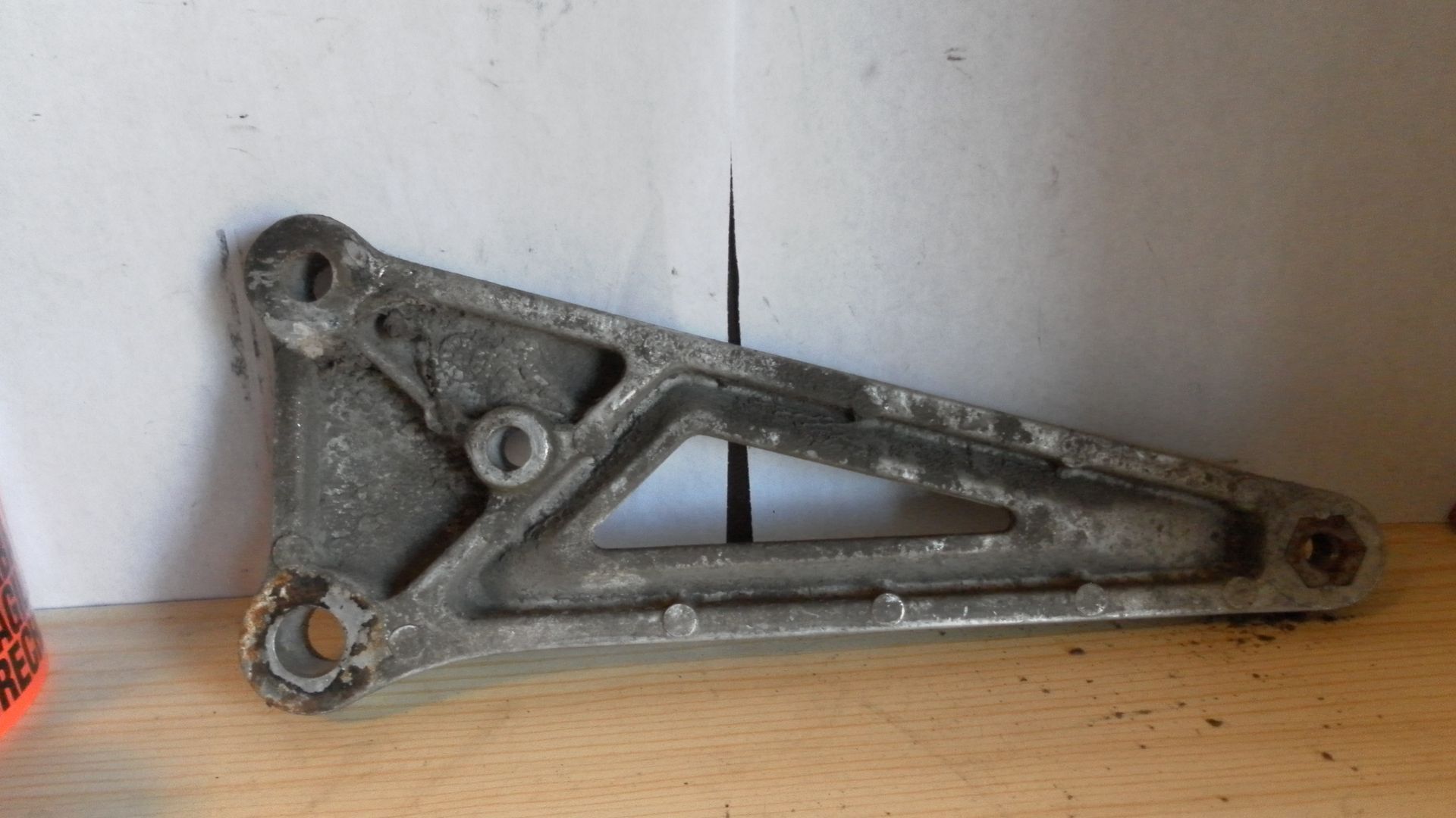 schetsplaat voetsteunhouder links 	Cb250 91-08 cb125 1990	50700-KC1-000