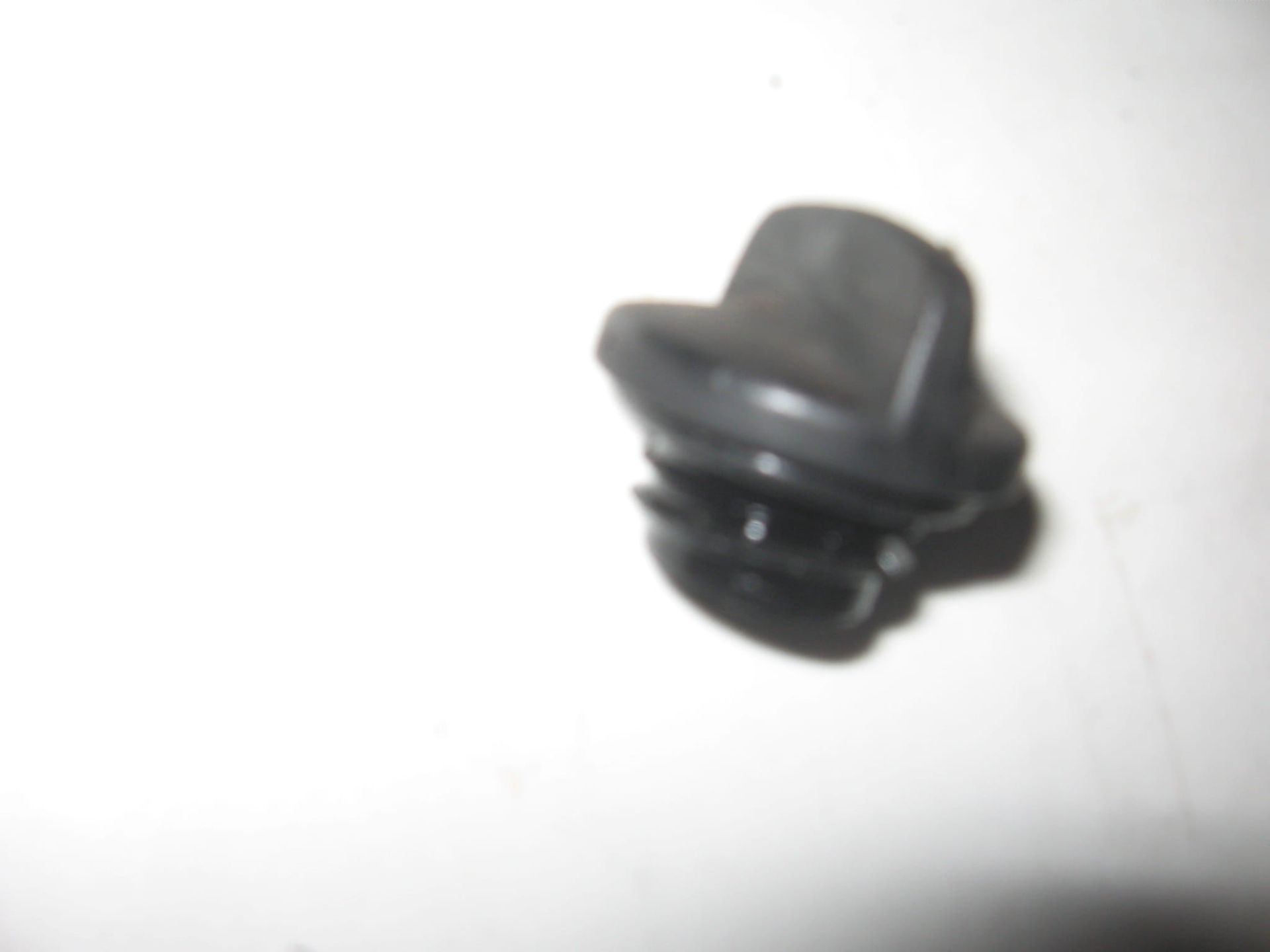 Olievuldop //  vf500 1984-86 , gl1500 1988-2003 , 		15611-mb0-000
