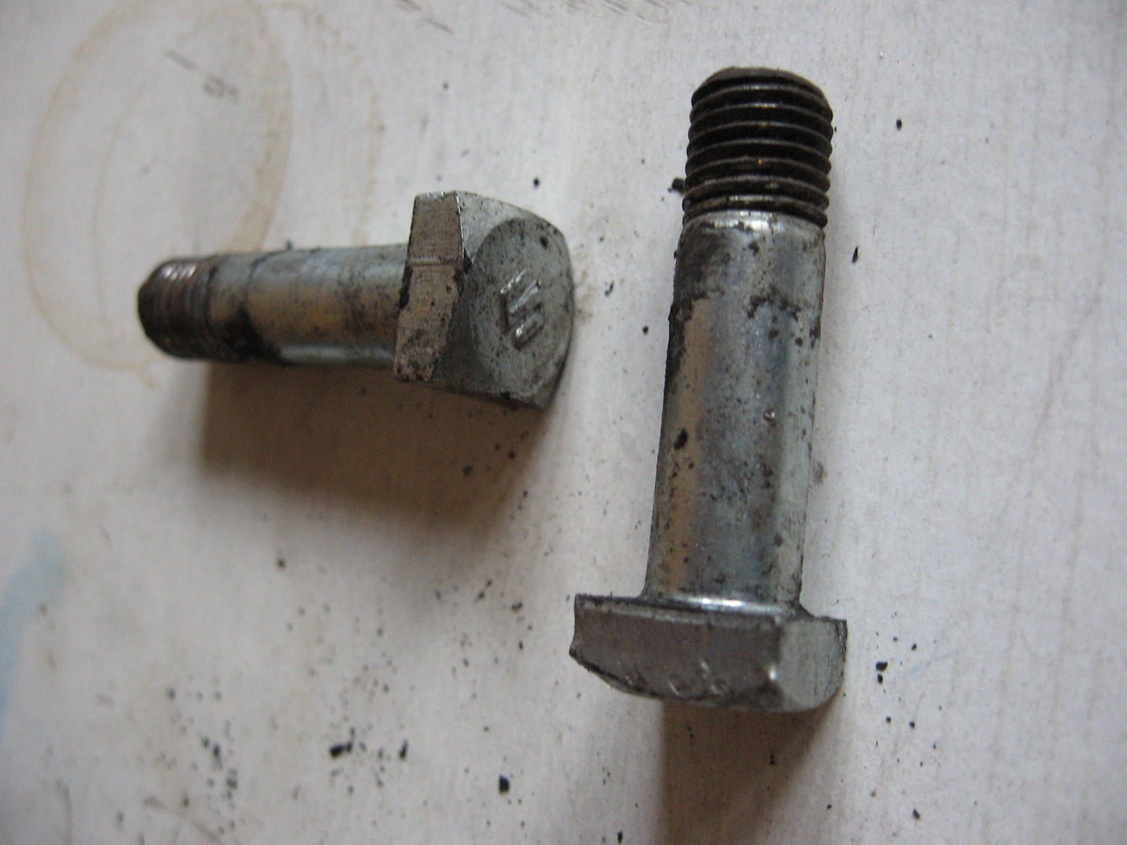 2x bout montage achtertandwiel	gs gt modellen	,09105-10001	09119-10002
