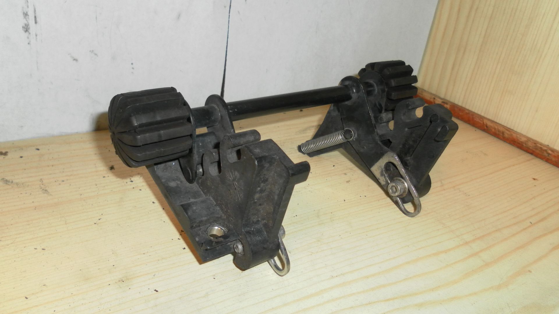 zadelbevestiging voorkant verstelbaar	R1100rt 95-2002 , r1150rt 00-06	52532313251