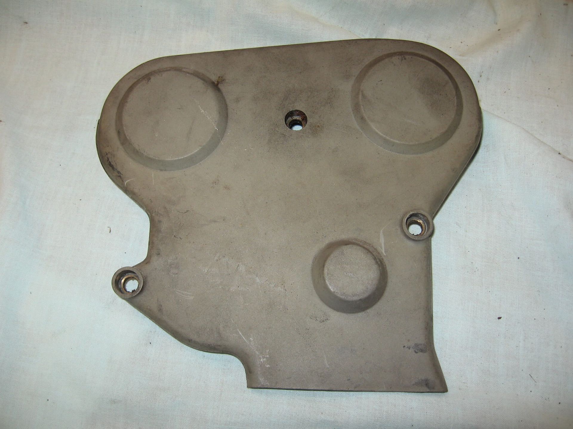 vertical belt outer cover , bovenkant beltcover achterste cilinder	St4s 2001-05 ,st4 01-03	24510211A