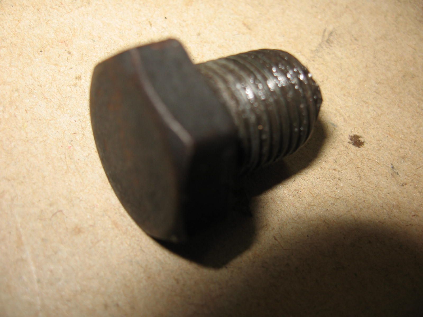 aftapbout m14x1,25	xv920  	90340-14063