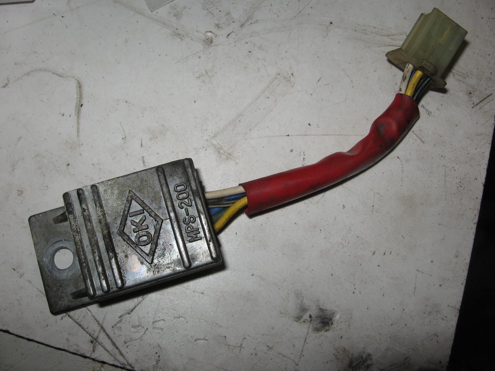 cdi harde isolatie	Cb750 79-83 , cb900 80-82 ,	30400-ma4-601		OKI MPS-200 , getest