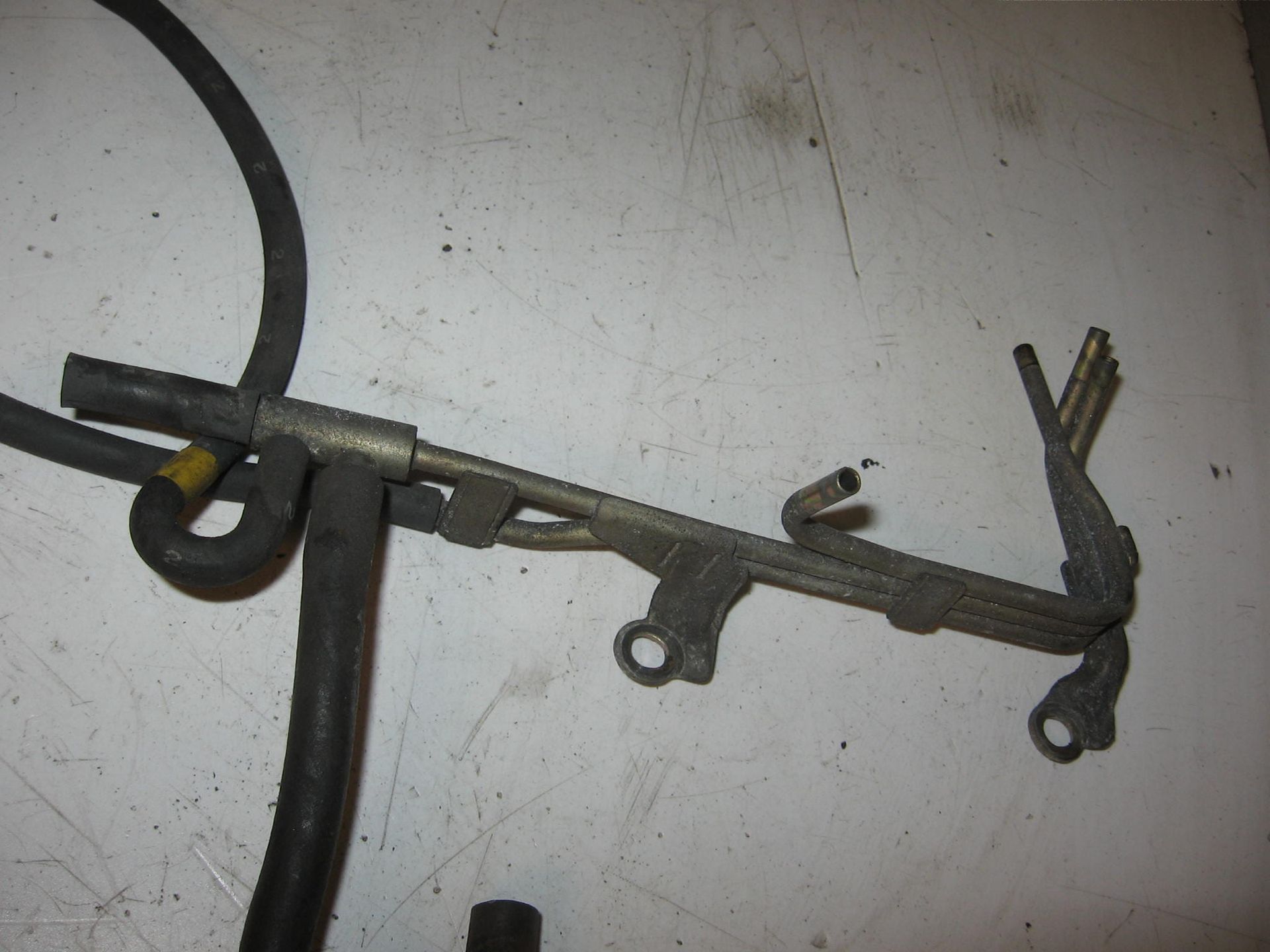pijpbundel op linker inlaat manifold // gl1500  1990-2000 17380-mt8-000