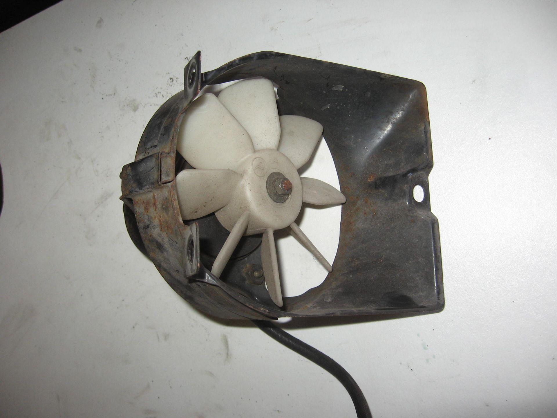 ventilatormotor met steun //  vf750f 1983-85 , vf700f 1984-85		19030-mb2-003,19015-mb2-003 ,19016-mb2-003	19035-mb2-003