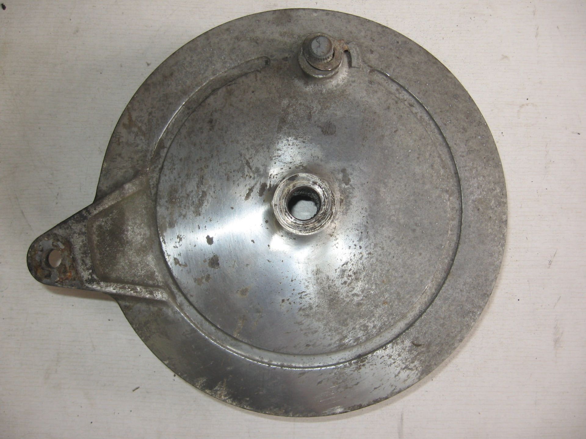 Achter remtrommel plaat	Xj700 1985 -86 , xj750 xv700	4k0-25321-01