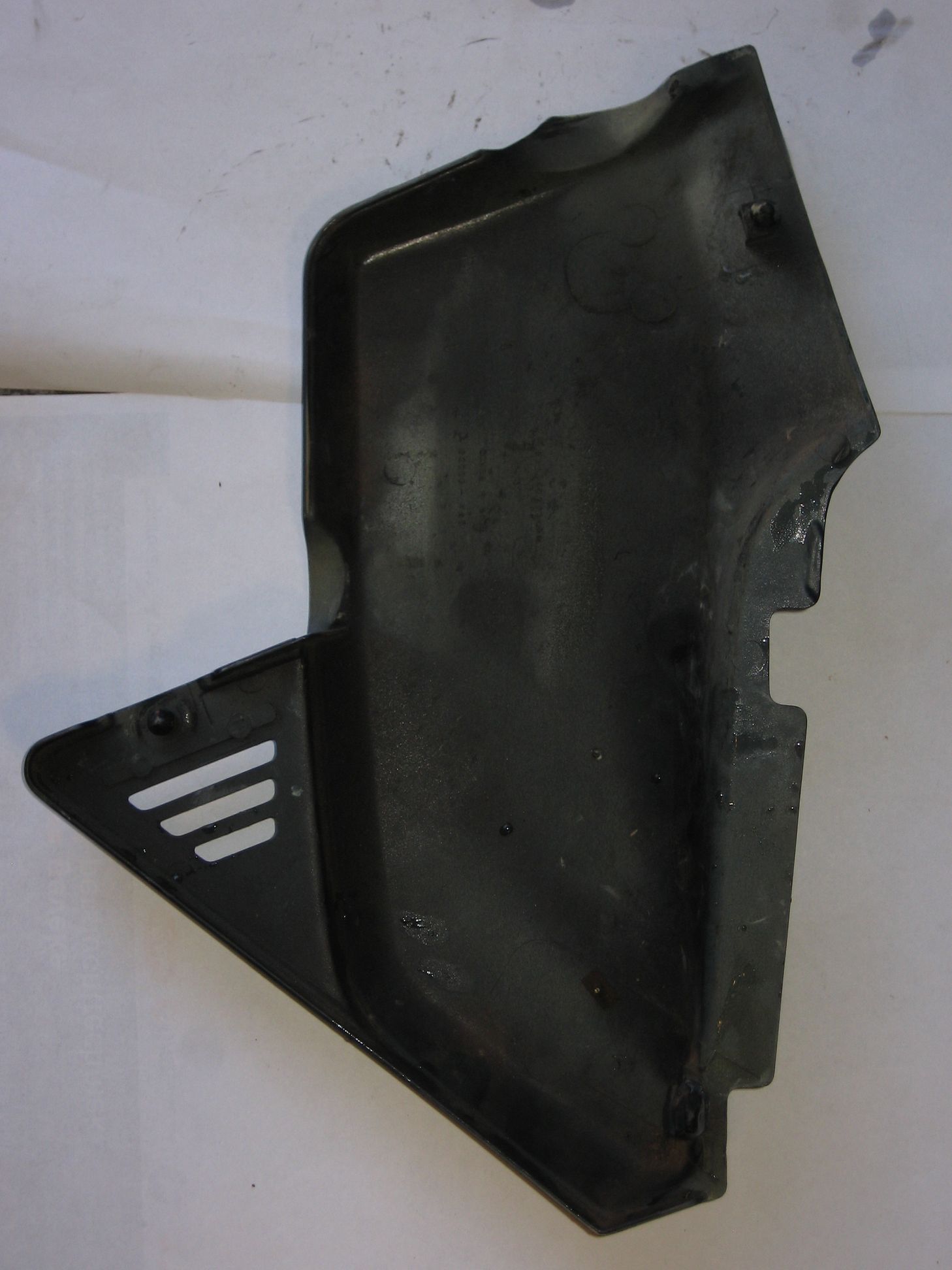 zijkap frame 	Cb750K  DOHC 	,	83600-425-000 , pennen heel