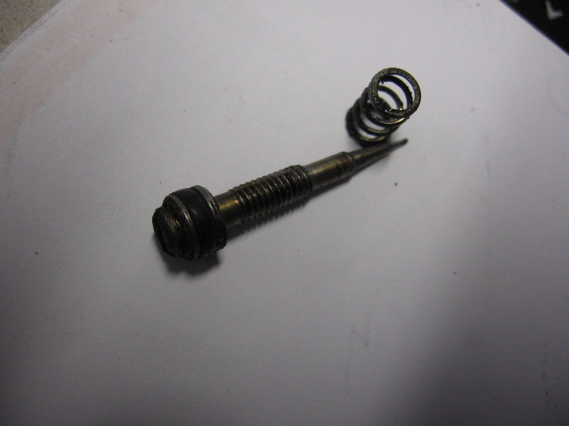 Luchtmengselschroef , pilot adjustingscrew	TR1	4x7-14211-01