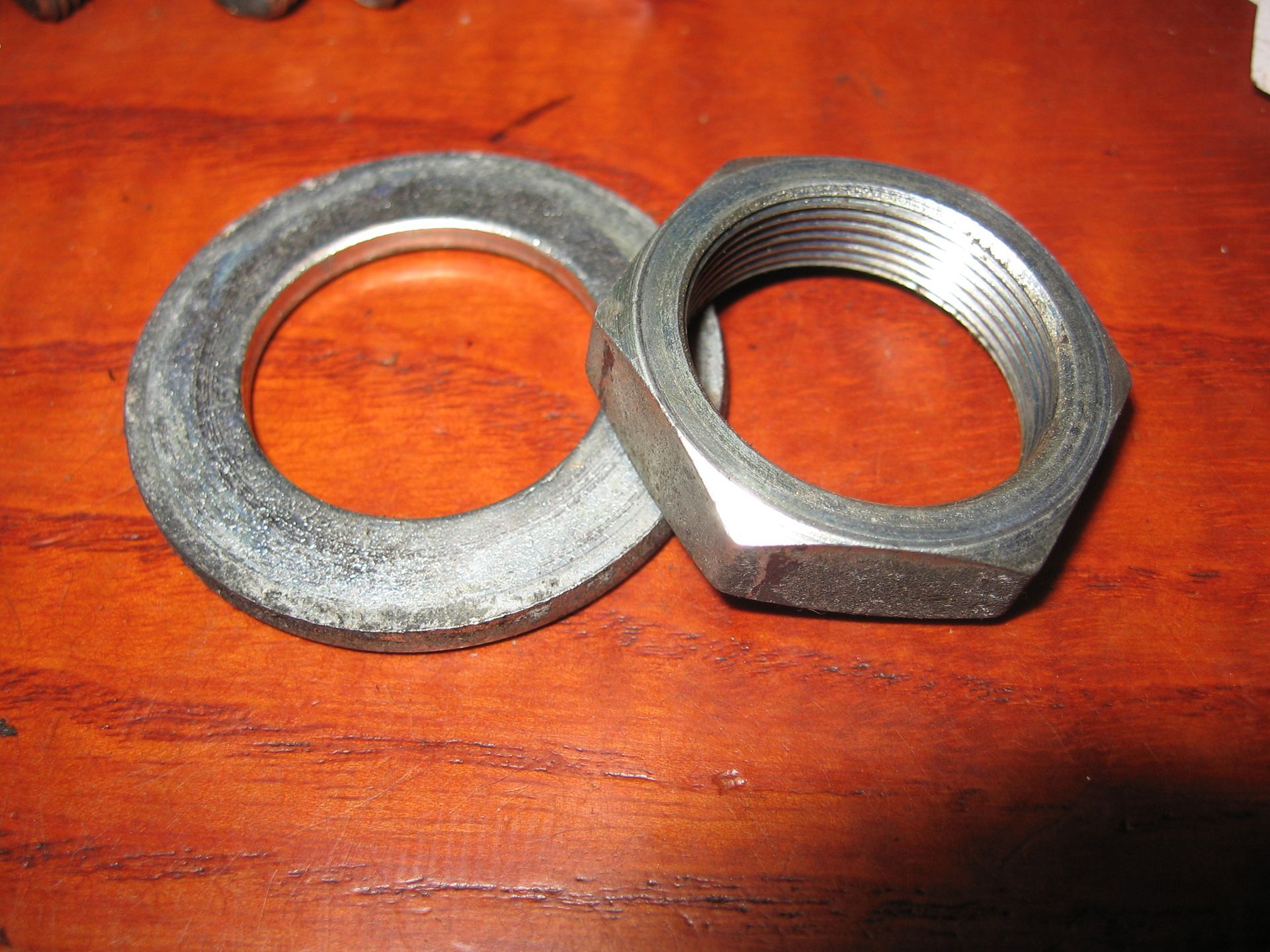 balhoofdmoer met ring	cb750k  79-82 , cb750f cb900	90304-425-000 , 90503-425-000