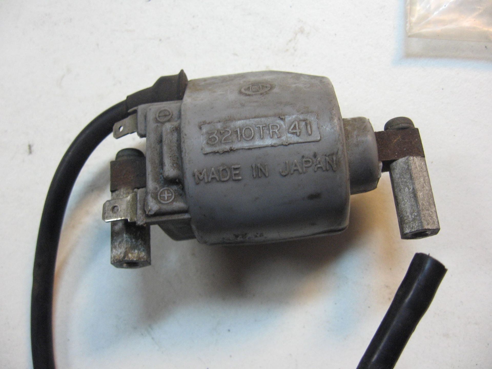 bobine -- gsx 400 e 1984-86 gs 250t 80-81 / gs 450l 80-81 / gs450t 81-82		33410-44x50 / 33410- 44220	33410-44510 (1)