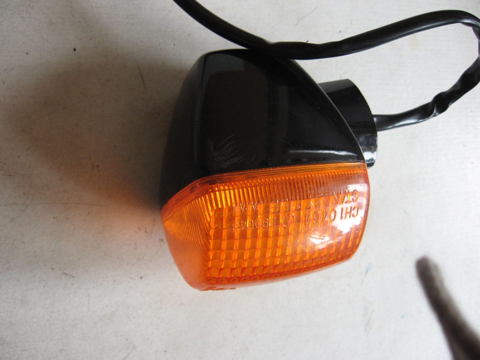 knipperlicht rechtsvoor / linksachter	( krassen huis ) vf vfr 1983-93	33400-mb2-406	33600-ke7-406