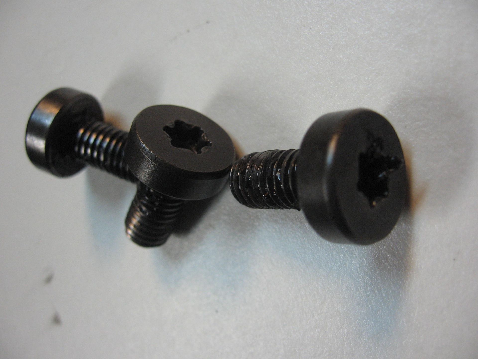 3x Torks bout imbus bevestiging startkoppeling // cmx450c 86-87 cx500		90010-415-000	90010-KCJ-690