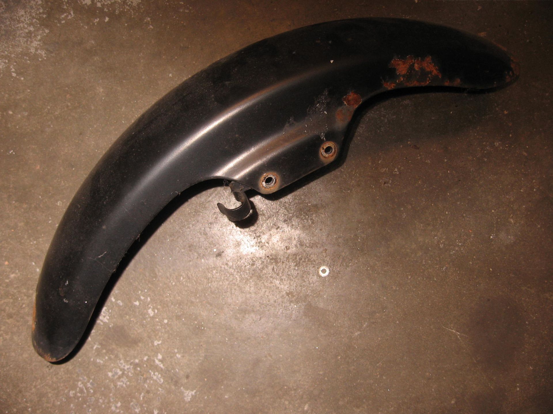 voorspatbord zwart , geroest wel nog hard // cmx250c 1985-86		61100-kr3-