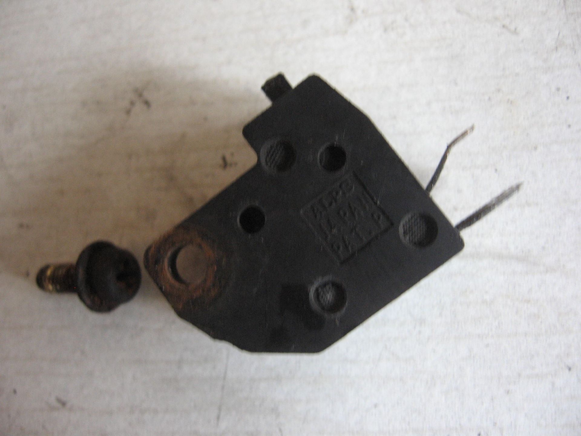 remlichtschakelaar voor 	Gsx600f 	57460-17c00	57460-17c01 , 57460-14jo1