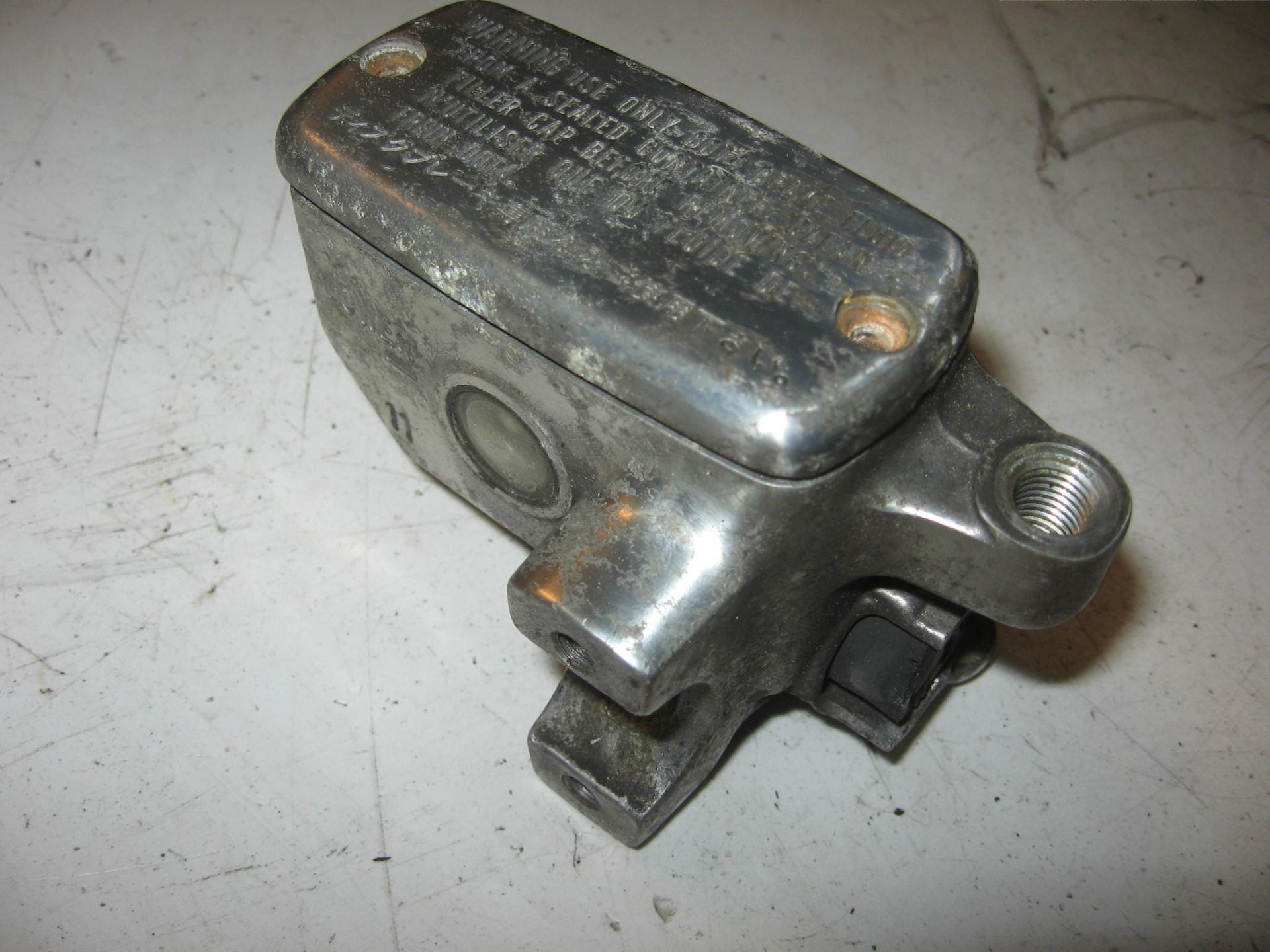 hoofdrempomp met deksel  // vt600c 1995 1994-1999		45510-MZ8-305