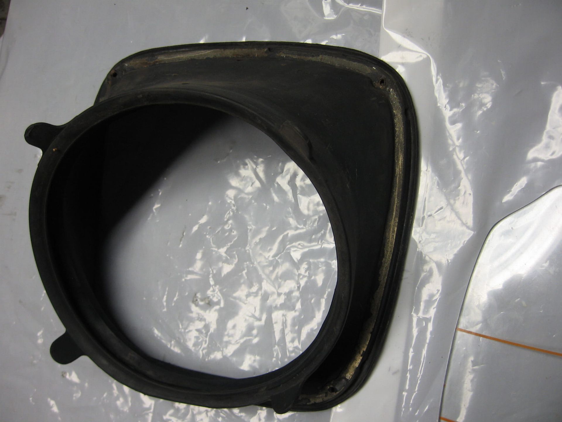 light duct met glas 	 R100rt 78-96 , r100rs 76-93 , r80 83-87 46631239109 	46631239110 + 46631239109 	46631239109