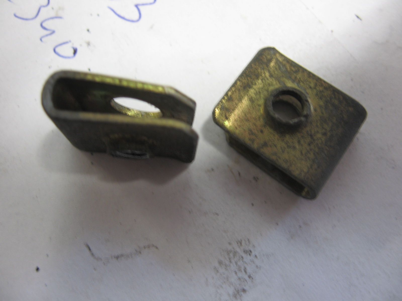 2x plate nut 5mm		90305-mn5-000