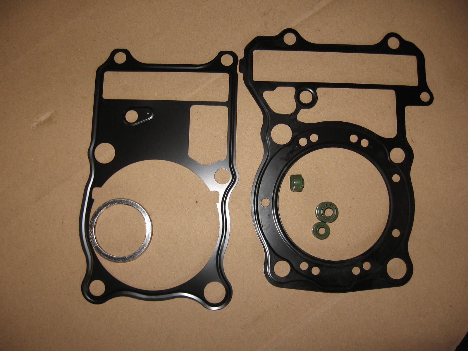 Pakkingen 1 cilinder xl600v 90 , koppakking voetpakking klepseals , kleppendekselpakking , uitlaatpakking		athena		12191-mv1-004,12251-ms6-651 , 12208-413-003,12209-413-003,18291-mn4-920