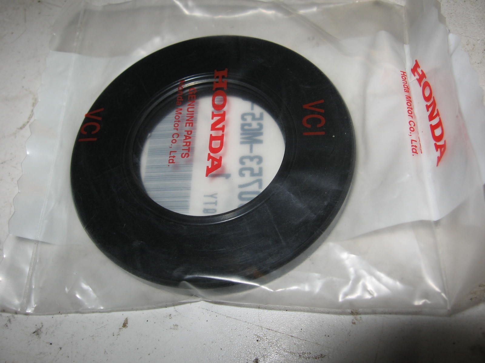 Oliekeerring achterwiel, cbr1000 1987-96	, vf700f , cbr1100xx	oem		90753-mg5-670
