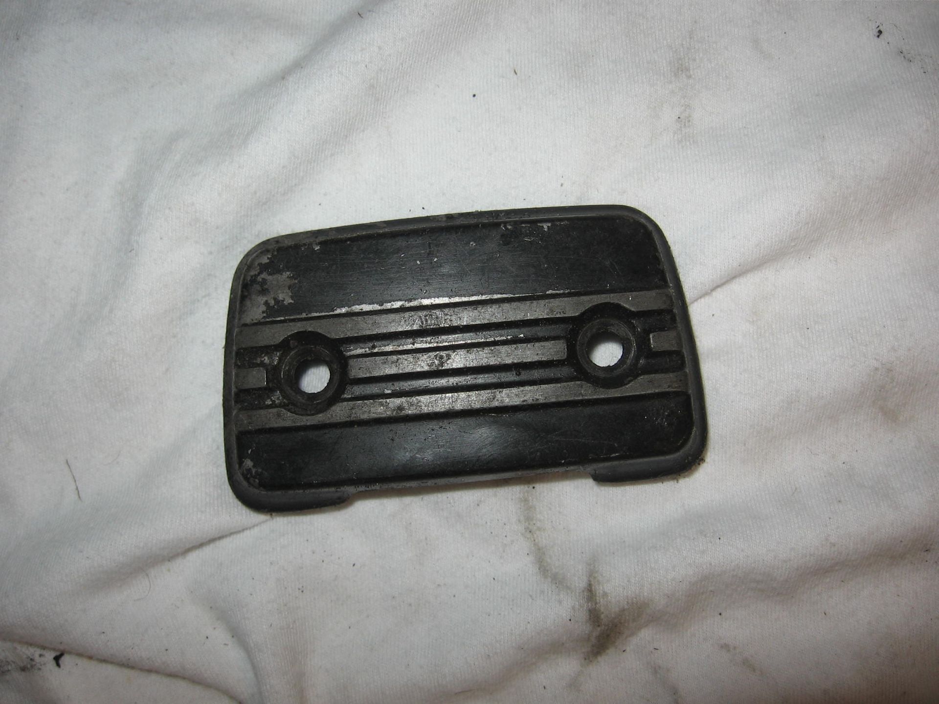 kap klepdeksel -- gsx 400 e 1984 / gs 1100 1982-83/ gs750 e,t 82-83